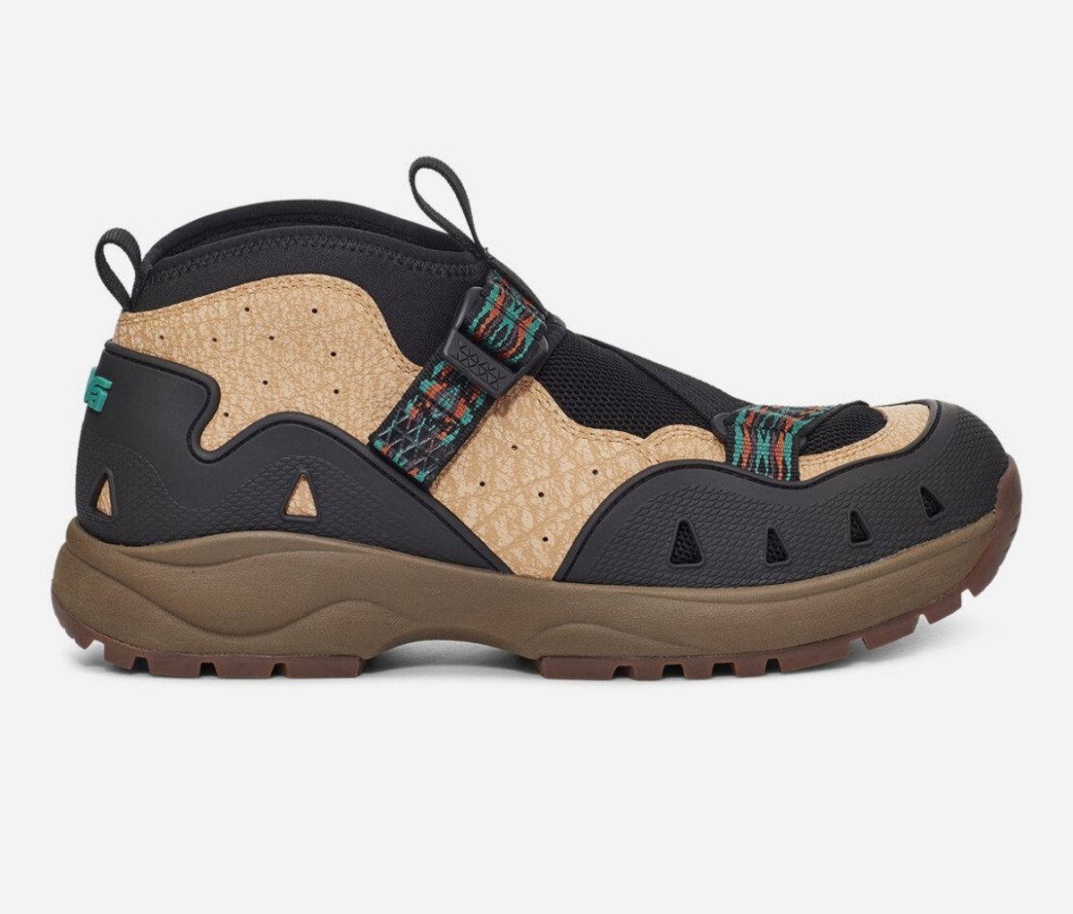 Teva Releases Revive '94 Mid: Light Hiker With Heavy '90s Inspiration 1 Teva Revive '94 Mid shoe